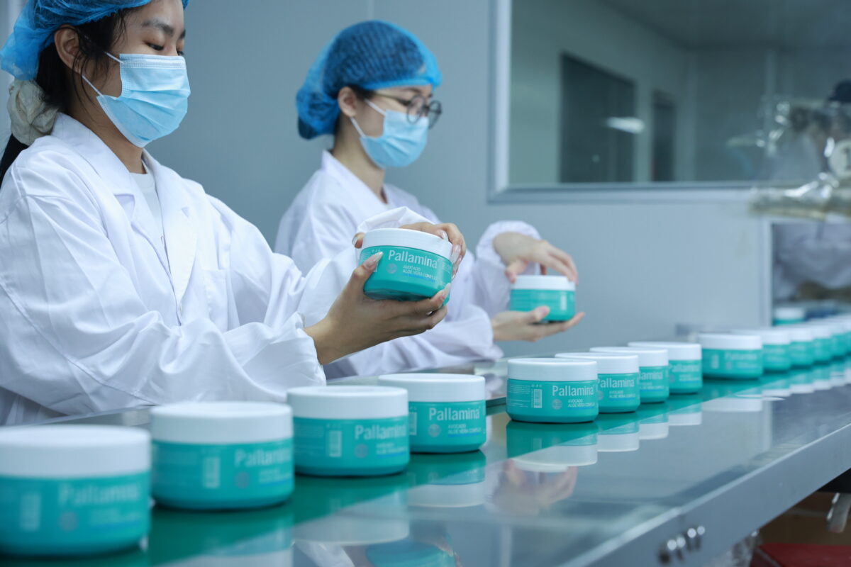 Chinchy monthly production capacity chart — shampoo, conditioner, hair mask, hair oil.